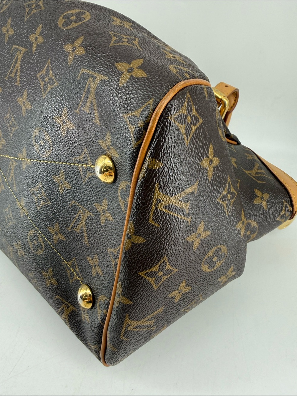 Louis Vuitton Tivoli GM Monogram Canvas Handle Bag - Picture 9 of 14